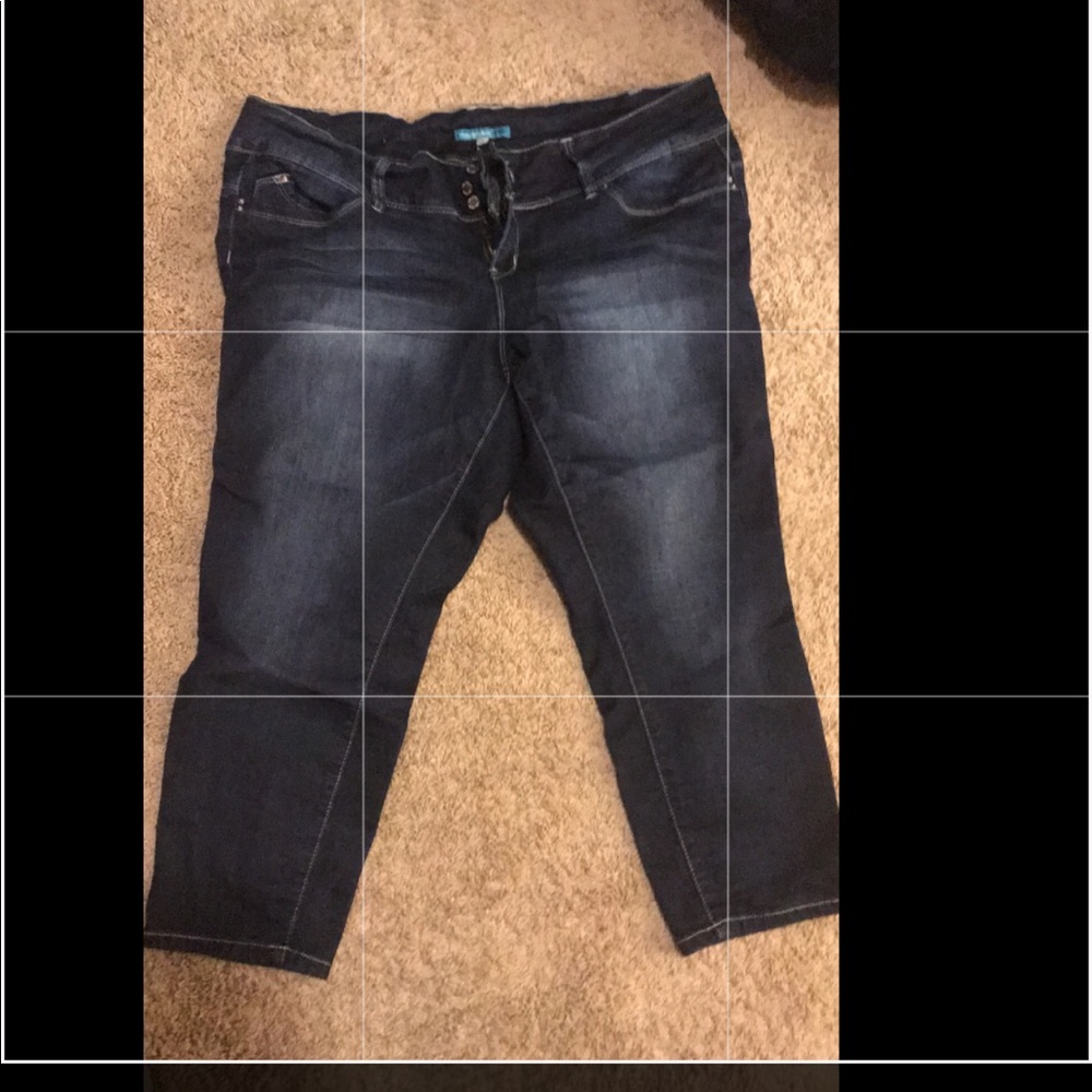 Women’s plus capris wannabettabutt